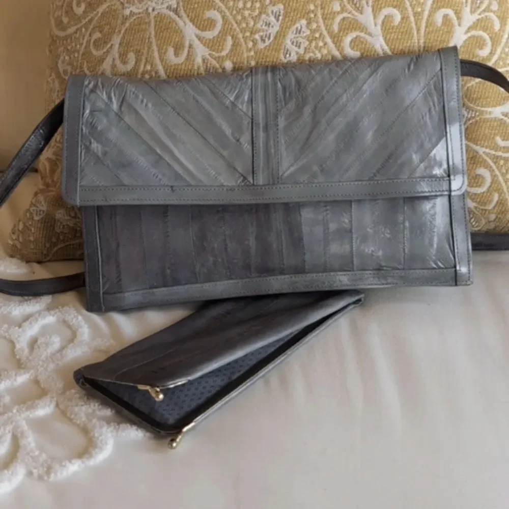 Super Sleek Gray Vintage 🩶Eel Skin Clutch /Shoulder Crossbody Purse